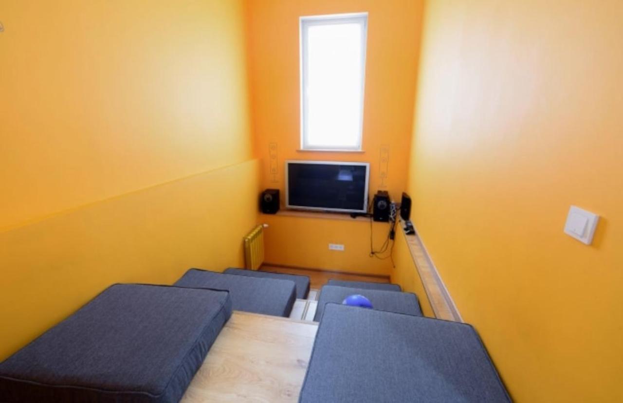 Friday Hostel Odessa Ngoại thất bức ảnh