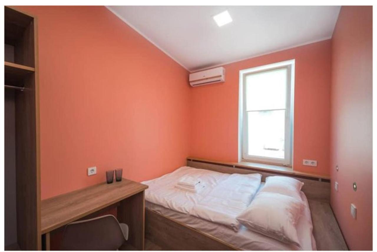 Friday Hostel Odessa Ngoại thất bức ảnh