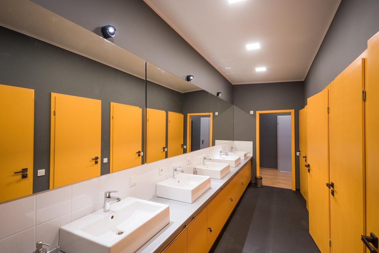Friday Hostel Odessa Ngoại thất bức ảnh