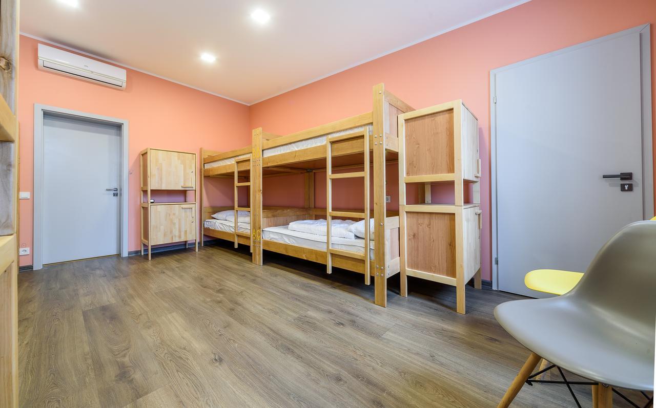 Friday Hostel Odessa Ngoại thất bức ảnh