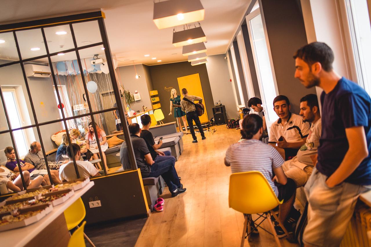 Friday Hostel Odessa Ngoại thất bức ảnh